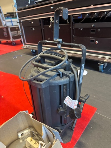 1286825-2 Spotlight Selecon Rama 175-7" Fresnel