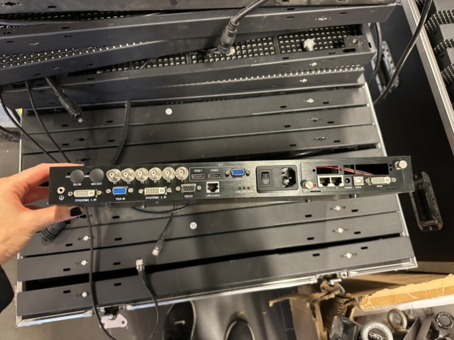 1286867-9 12 sqm LED screen P12 indoors including broadcast card and scaler