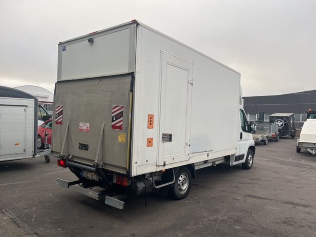 1205594-5 Van Peugeot Boxer Chassis Cab 335 2.2 HDi Manual, 150hp, 2013