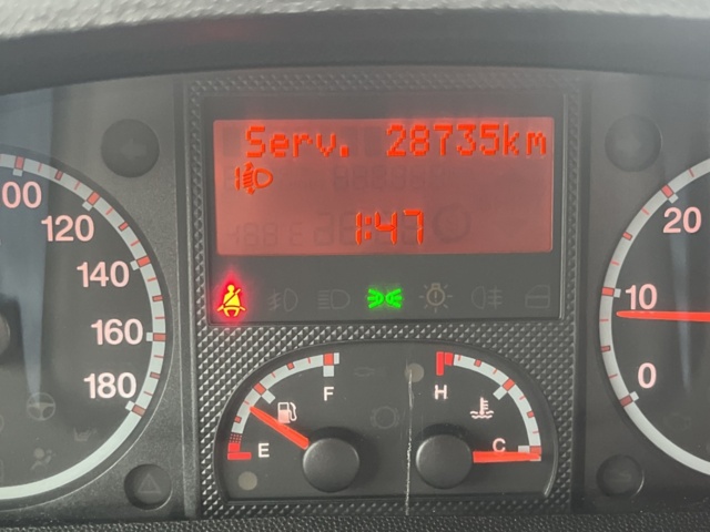 1205594-37 Van Peugeot Boxer Chassis Cab 335 2.2 HDi Manual, 150hp, 2013