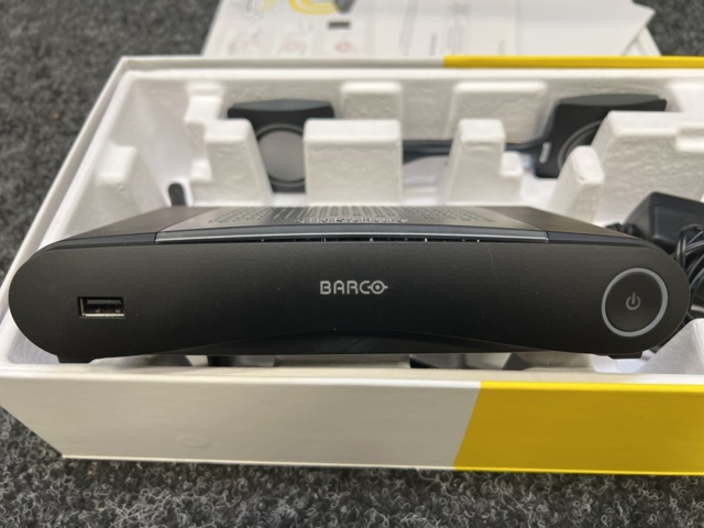 1288224-5 Barco NV ClickShare CSE-200 Model R9861520 / R9861500D01 (NEW)