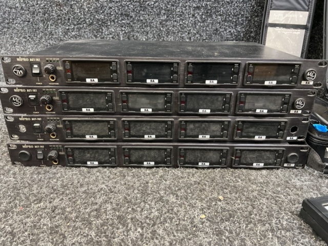 1288310-2 MIPRO ACT-707 (4 pcs) + 6 pcs beltpack + 2 microphones