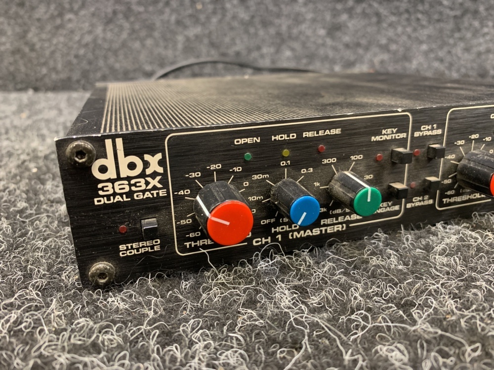 天道ページ Noise gate / signal processor - dbx 363X Dual Gate