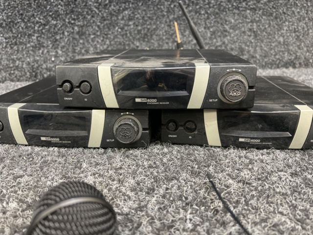 1288303-2 AKG SR4000 Stationary Receiver (3 pcs) + PT4500 + microphone HT4000 + AKG C 535 WL1