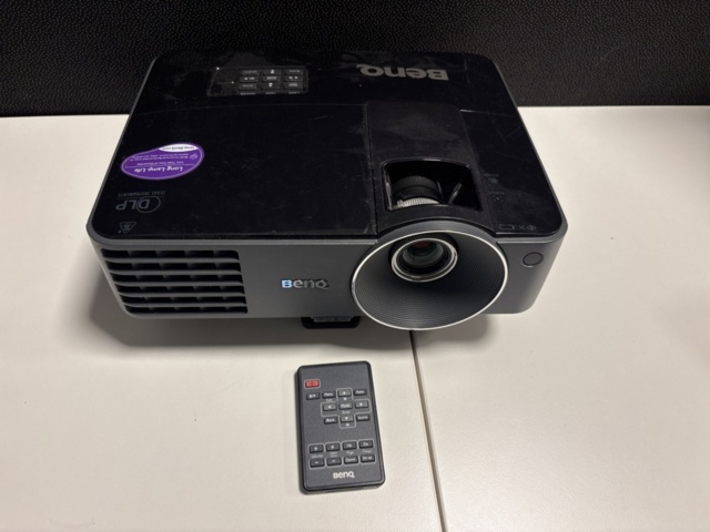 1290295-1 Projector BenQ MX501-V