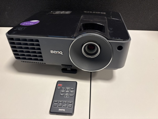 1290295-2 Projector BenQ MX501-V