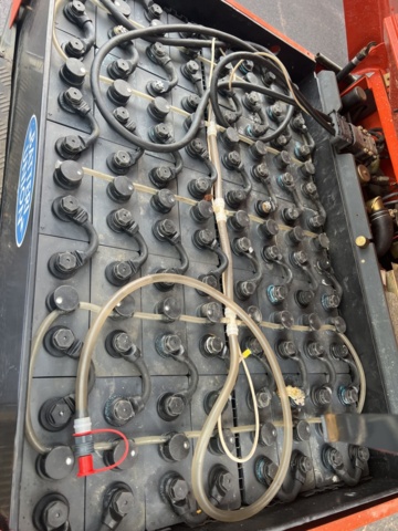 1245150-22 Electric forklift Toyota FBM 20 -1997