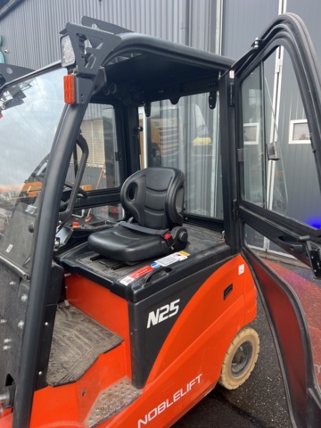 1245151-23 Electric forklift with charger - Noblelift FE4P25N -2022