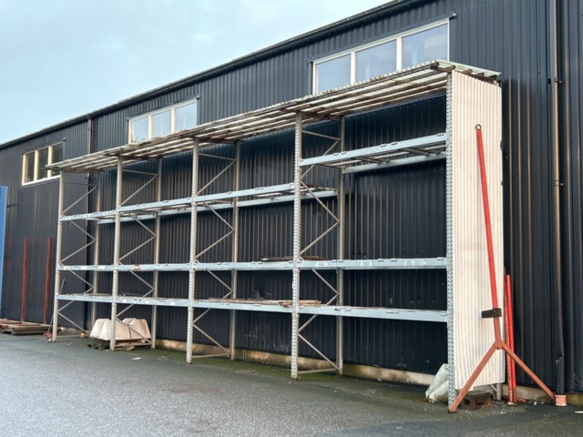 Pallet rack for disassembly - 4 sections - PS Auction - We value the ...