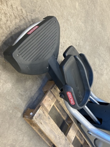 1249346-3 Crosstrainer Star Trac -2008