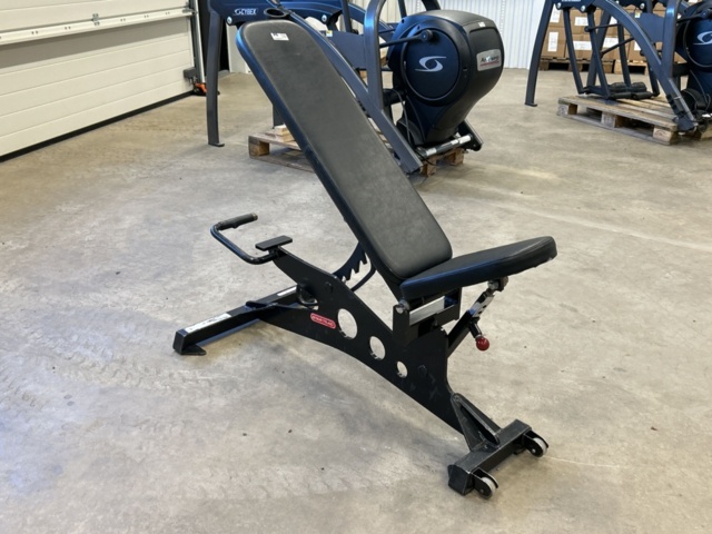 1249351-3 Training bench adjustable - Star Trac