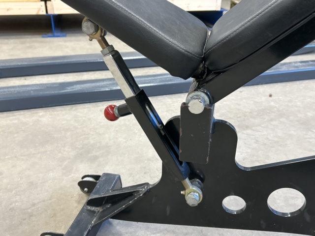 1249351-5 Training bench adjustable - Star Trac