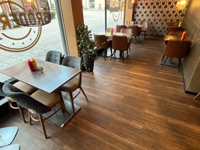 1255138-1 Restaurant furniture - tables and chairs