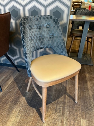 1255138-9 Restaurant furniture - tables and chairs