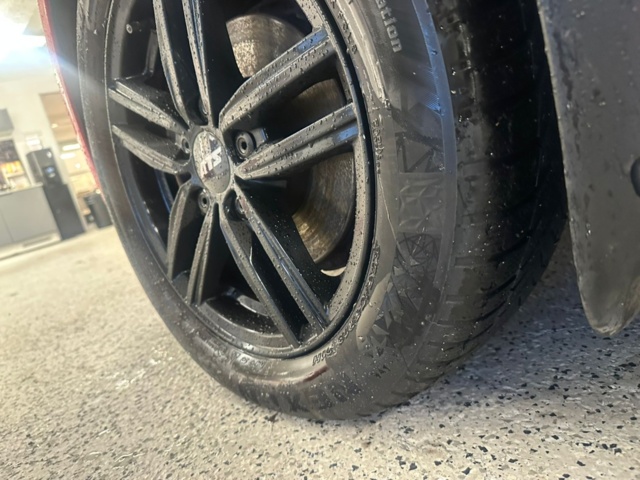 485470-11 Volkswagen Golf 5-door 1.4 TSI Manual, 140hp, 2008