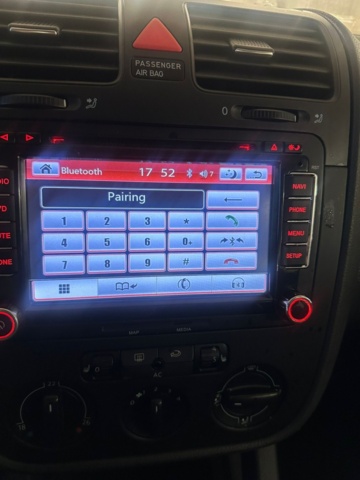 485470-20 Volkswagen Golf 5-door 1.4 TSI Manual, 140hp, 2008