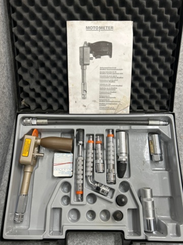 Kit with compression tester - MotoMeter - PS Auction - We value the ...