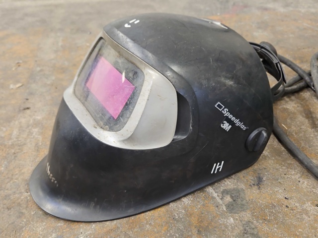 1225237-4 Welding Migatronic Pilot 1500H + Speedglass helmet