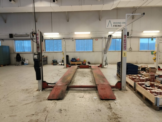 1267428-2 4-pillar lift Stone lift Major 430 -4000Kg