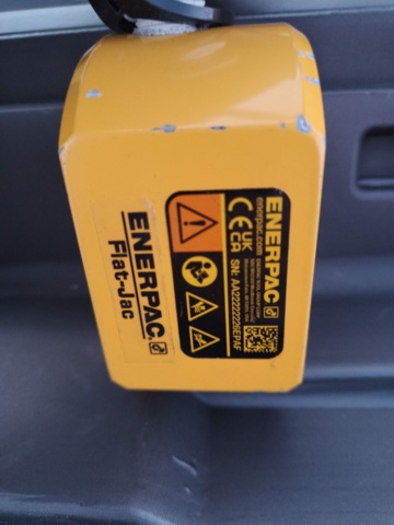 1267456-13 Portopower Enerpac P392 including accessories