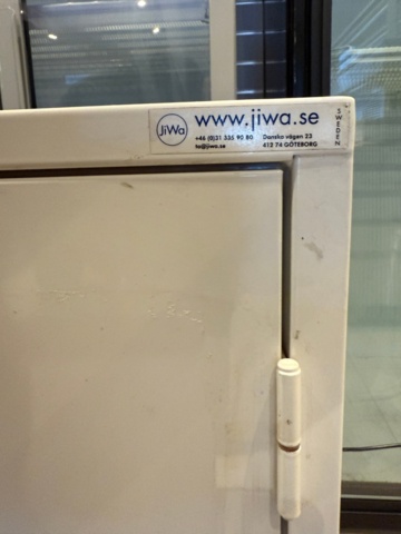 1176214-3 Brandisolerat kemikalieskåp. OBS! Ej innehållet