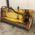 1197995-1 Sand bucket with large BM attachment