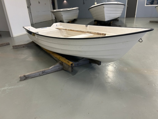 1289878-13 Rowing boat Cremo 385R