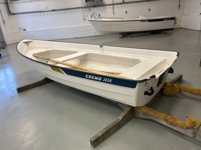 1289878-2 Rowing boat Cremo 385R