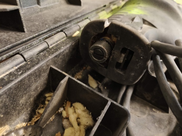 1267471-4 Reciprocating saw DeWalt DW311