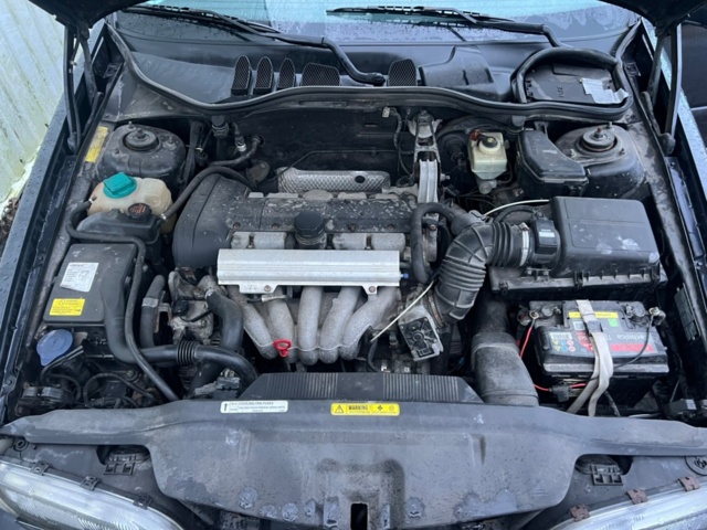 1302101-11 Volvo V70 2.4 Manual, 140hp, 2000