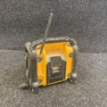 1304120-4 Construction radio DeWalt DCR019