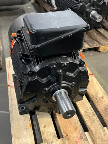 1304368-12 Elmotor - NIDEC permanent magnet motor 90kW, LSHRM280MD