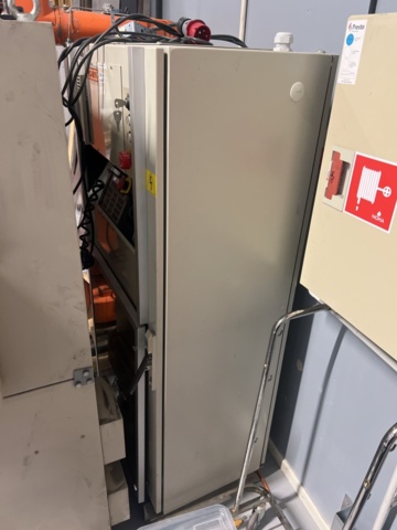 1278163-8 Industrirobotar 2st med elskåp - ABB