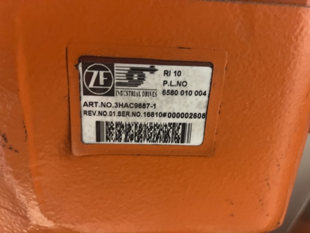1278163-12 Industrirobotar 2st med elskåp - ABB