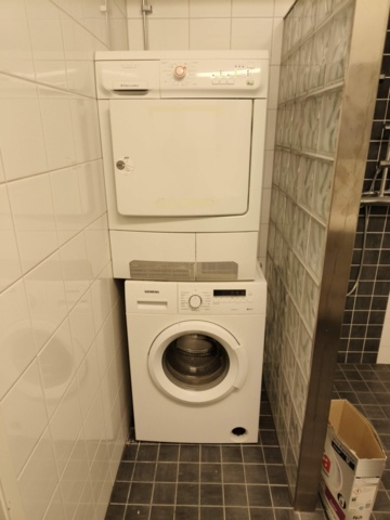 1267564-1 Tvättmaskin och torktummlare