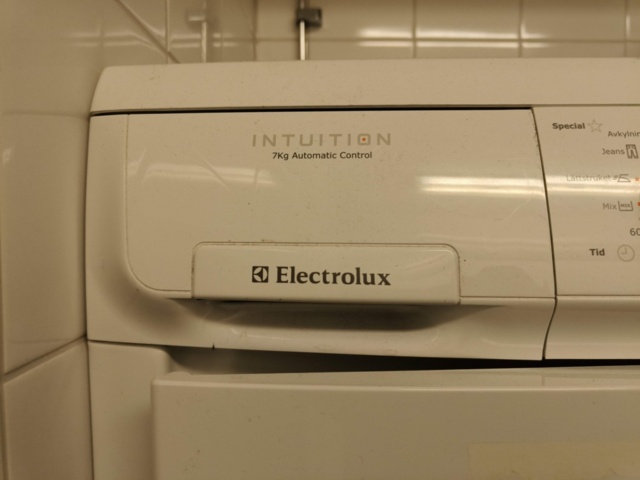 1267564-4 Tvättmaskin och torktummlare