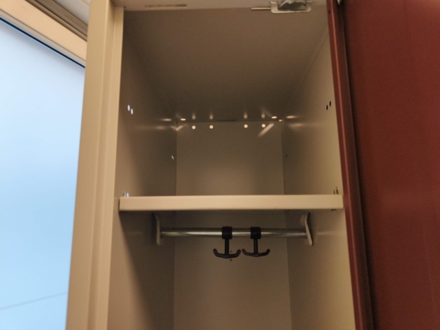 1288637-5 Changing room AJ