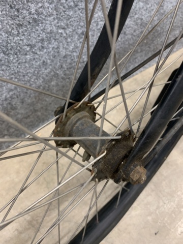 1306945-15 Swiss Army Bike 26"