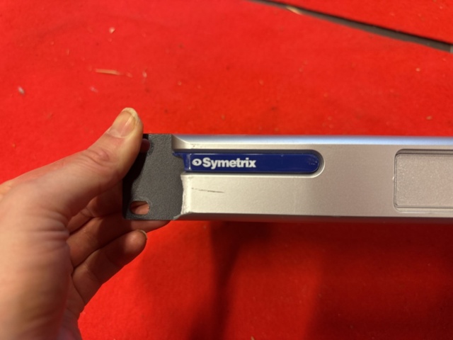 1304909-2 Sound processor - Symetrix Zone Mix 761