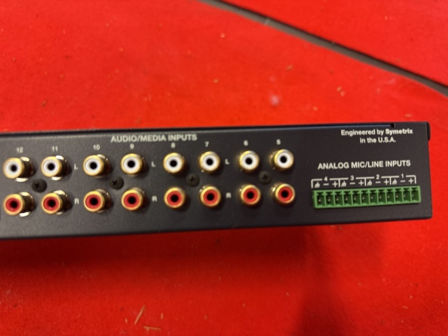 1304909-6 Sound processor - Symetrix Zone Mix 761