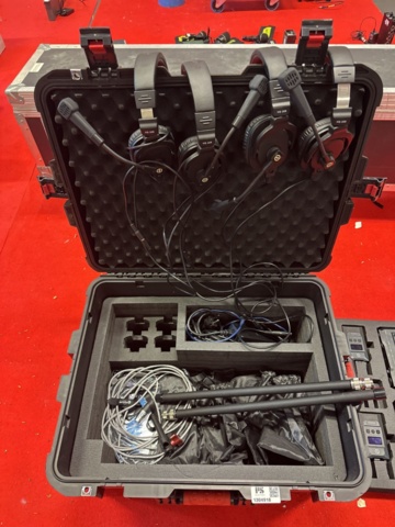 1304918-2 Trådlöst Intercomsystem med tillbehör i pelicase - Hollyland Solidcom M1