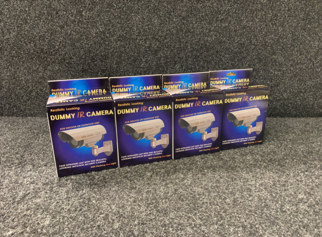 1307995-2 4 st Övervakningskameror / Dummy CCTV-kamera