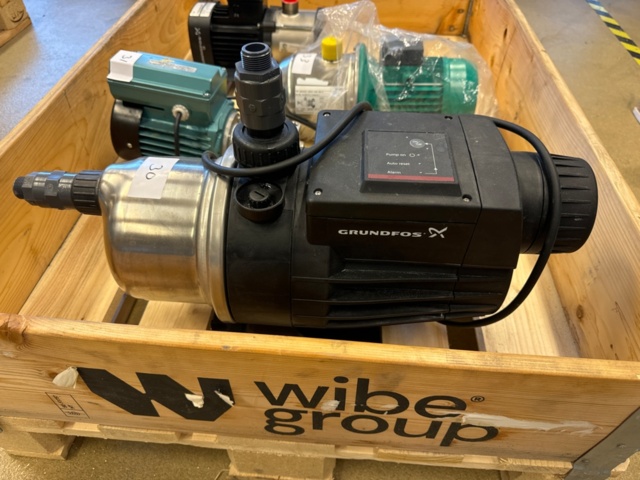 1309165-1 Grundfos water pump, MQ3-35 B (30)