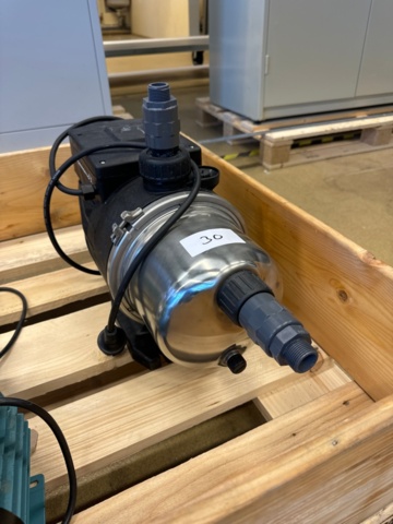 1309165-5 Grundfos water pump, MQ3-35 B (30)