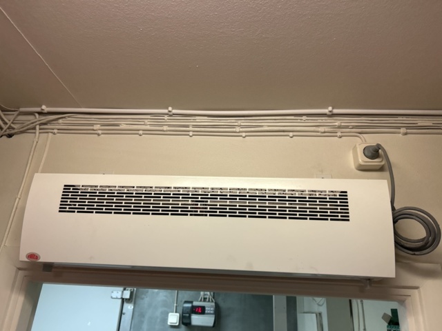 1267975-5 Air curtain 2 pcs - Frico Thermozone AD 100