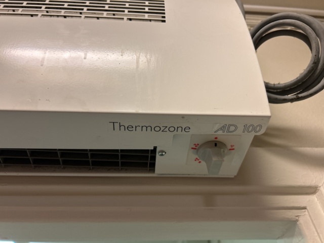 1267975-6 Air curtain 2 pcs - Frico Thermozone AD 100