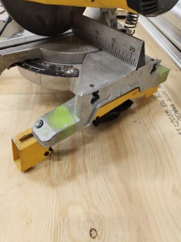 1288697-7 Kap / gersåg DeWalt DW770GP