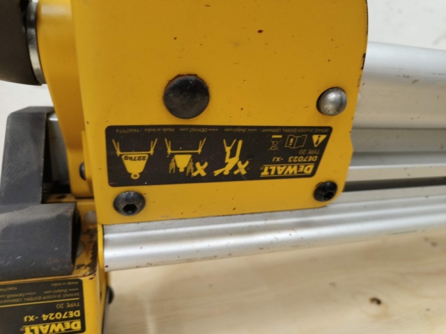 1288697-12 Kap / gersåg DeWalt DW770GP