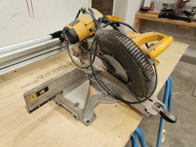 1288698-6 Miter saw DeWalt DW718-QS
