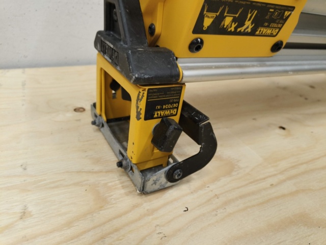 1288698-16 Miter saw DeWalt DW718-QS